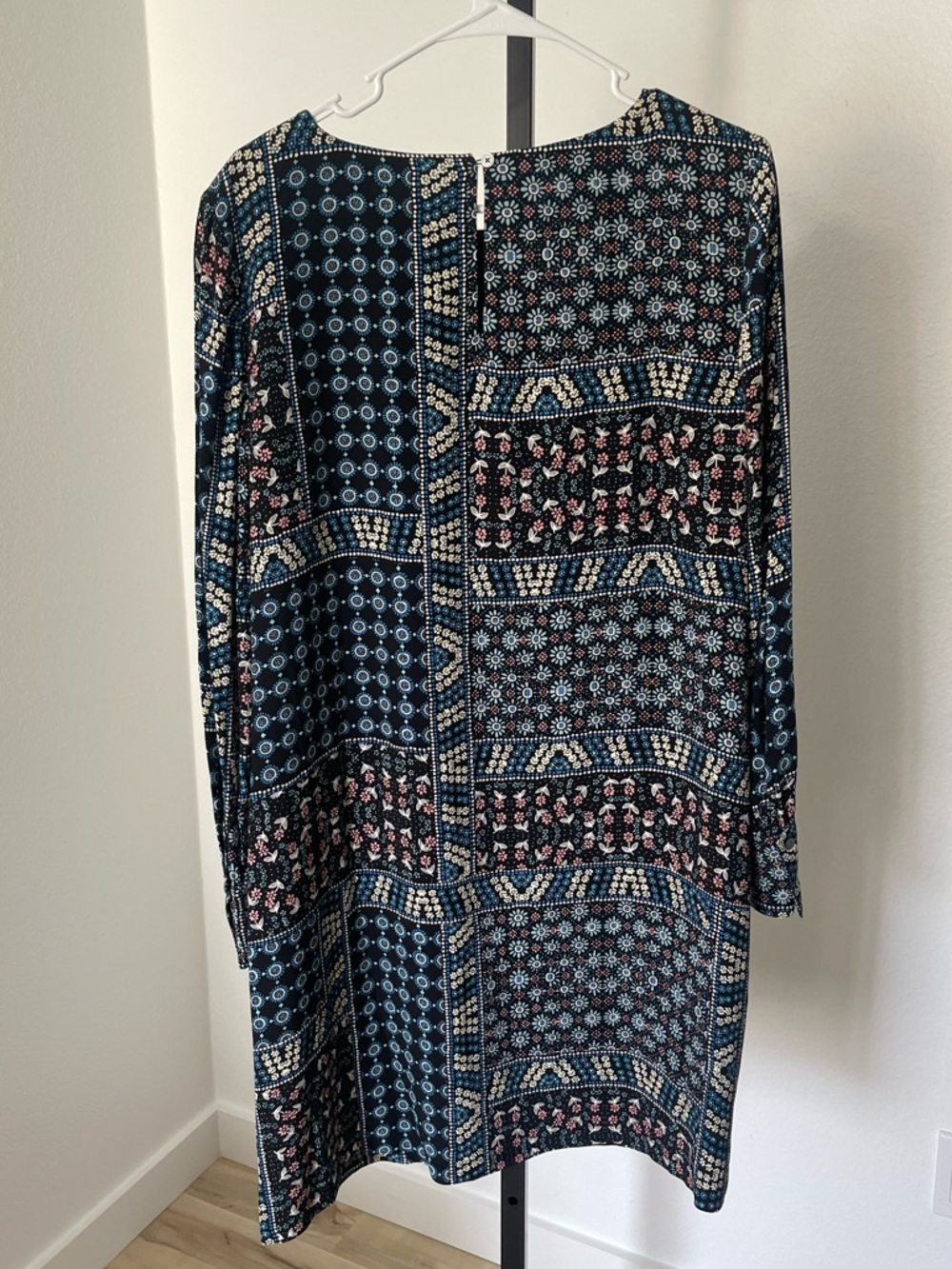 Loft Patchwork Dress - Picture 7 of 8